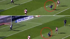 Tremendo error de Bruno Valdez que le cuesta un gol en contra a Boca en el Clásico Argentino