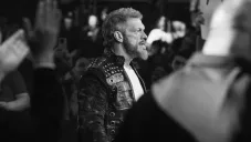Edge al momento de su entrada en AEW