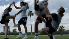 ¡Trend sale mal! Ramón Juárez buscó hacer Tik Tok con su novia y casi la manda al hospital