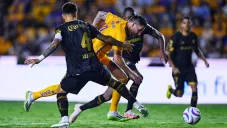 Tigres deja ir el triunfo ante Toluca en tiempo agregado y con un jugador más