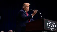 Donald Trump expresidente de los Estados Unidos en conferencia