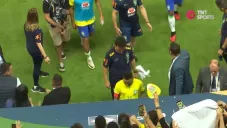 Aficionado se disculpa con Neymar tras 'agredirlo': 'Nunca quise hacerle daño'