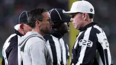 Aficionados de Dolphins 'explotan' contra árbitros por falta de castigos contra Eagles