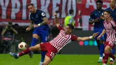 Edson Álvarez entró de cambio en derrota del West Ham en Europa League