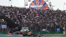 ¡Si estamos conviviendo tranquilos! Captan conato de bronca en el GP de México