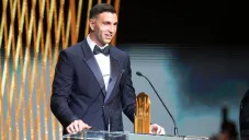 Emiliano Martínez fue abucheado tras ganar el premio al Mejor Portero del Balón de Oro