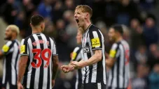 Festejo de las urracas tras la victoria frente al Arsenal