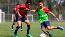 Jugadores de Chivas en intenso entrenamiento