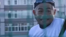 El japonés la sacó del parque y quebró un vidrio