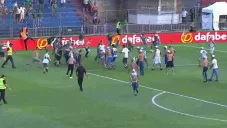 Hinchas de Coritiba y Cruzeiro se enfrentaron en batalla campal