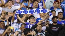 La afición de Honduras se &quot;burló&quot; en la victoria ante México y entonó el 'Cielito Lindo'