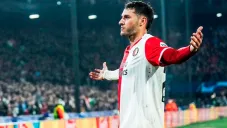 Santi Giménez en celebración de gol con Feyenoord