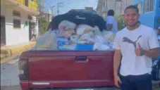 ¡Hombre de palabra! Bryan Mendoza repartió víveres para damnificados por el Huracán Otis