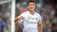 Luis Suárez se despide del Gremio con doblete ante Fluminense