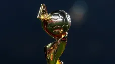 El trofeo de la Copa del Mundo Femenil