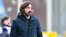 Pirlo fue zarandeado en efusivo festejo de Sampdoria