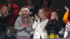 Taylor Swift se enfurece en el juego de Chiefs vs Patriots