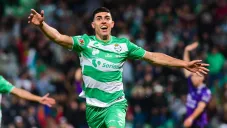 El futbolista con Santos