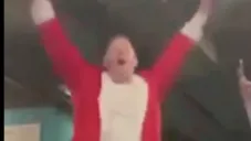 El apostador celebrando el TD de McCaffrey