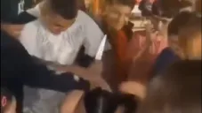 ¡Imágenes sensibles! Fiesta termina en tragedia: Queda tuerto por empujar en el pastel