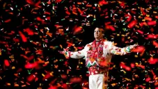 Seguidores del cantante Juan Gabriel lo recuerdan hoy que estaría cumpliendo 74 años