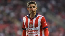 Alarmas encendidas en Chivas: Brizuela lesionado en entrenamiento, podrían ser los ligamentos cruzados