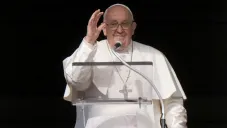 Javier Milei invita al Papa Francisco a Argentina para hacer las paces