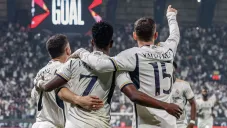 Real Madrid goleó al Barcelona y se queda con la Supercopa de España