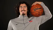 Expertos de basquetbol 'sorprendidos' por el gran nivel de Jaime Jáquez en Miami Heat