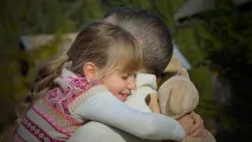 Día Internacional del Abrazo; dar y recibir abrazos tiene muchos beneficios