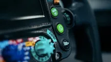 WhatsApp estará en el volante del nuevo monoplaza de Mercedes