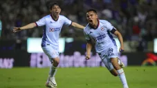 Cruz Azul venció con lo justo a León en un duelo que tuvo de todo