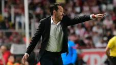 Reportero encara a Eduardo Fentanes y el DT del Necaxa lo 'regaña': ¿Es en serio tu pregunta'