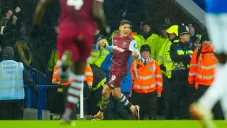 Edson Álvarez se une a la cotizada lista de mexicanos que han marcado gol en Premier League