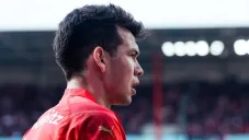 'Chucky' Lozano recibe reconocimiento por llegar a 100 partidos con PSV