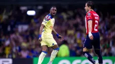 Julián Quiñones responde a críticas por seña de &quot;hijos&quot; a aficionados de Chivas