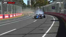 Alex Albon estrella su monoplaza en el GP de Australia y no podrá correr lo que resta de jornada