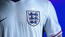 La nueva camiseta de Inglaterra de Nike para la Euro 2024 desata polémica