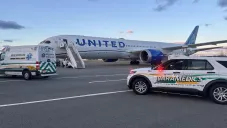La aeronave cortó su vuelo para aterrizar en Nueva York.