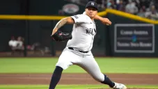 Víctor González consigue su primer salvamento con Yankees en triunfo ante D-Backs