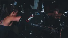 Mujer que arranca a otra un dedo a mordidas, es vinculada a proceso