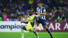 Momentos del partido entre Tuzos y Águilas