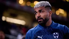 Rodrigo Aguirre se encara con aficionado de Rayados tras la eliminación de Monterrey