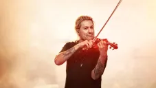 Para esta ocasión su formato será de trío.