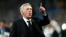 Ancelotti confirma que repetirá el icónico look en festejos del Real Madrid