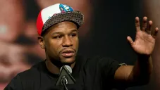 Se cancela clase masiva de box que iba a impartir Floyd Mayweather en Zócalo de CDMX