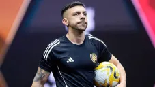 DjMaRiiO agradece recibimiento en el aeropuerto de México: 'No tengo palabras'