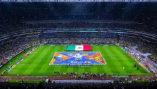 ¿Se equivocaron? Cruz Azul aparece como local en manta de la Liga MX