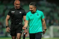 Nacho Ambriz regañó a un jugador en entrenamiento de Santos