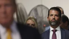 El hijo de Donald Trump ha atacado al presidente Biden en redes sociales